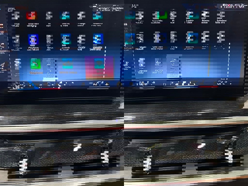 Used 2026 BMW X5 xDrive50e image 31