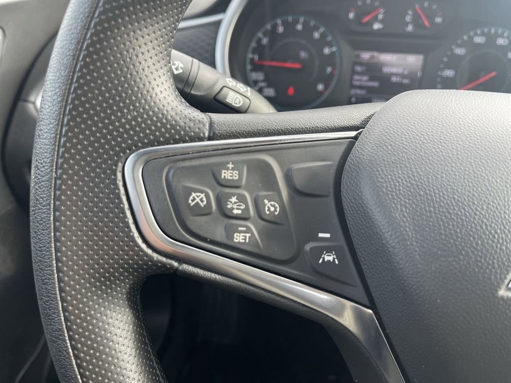 Used 2025 Chevrolet Malibu LT image 19