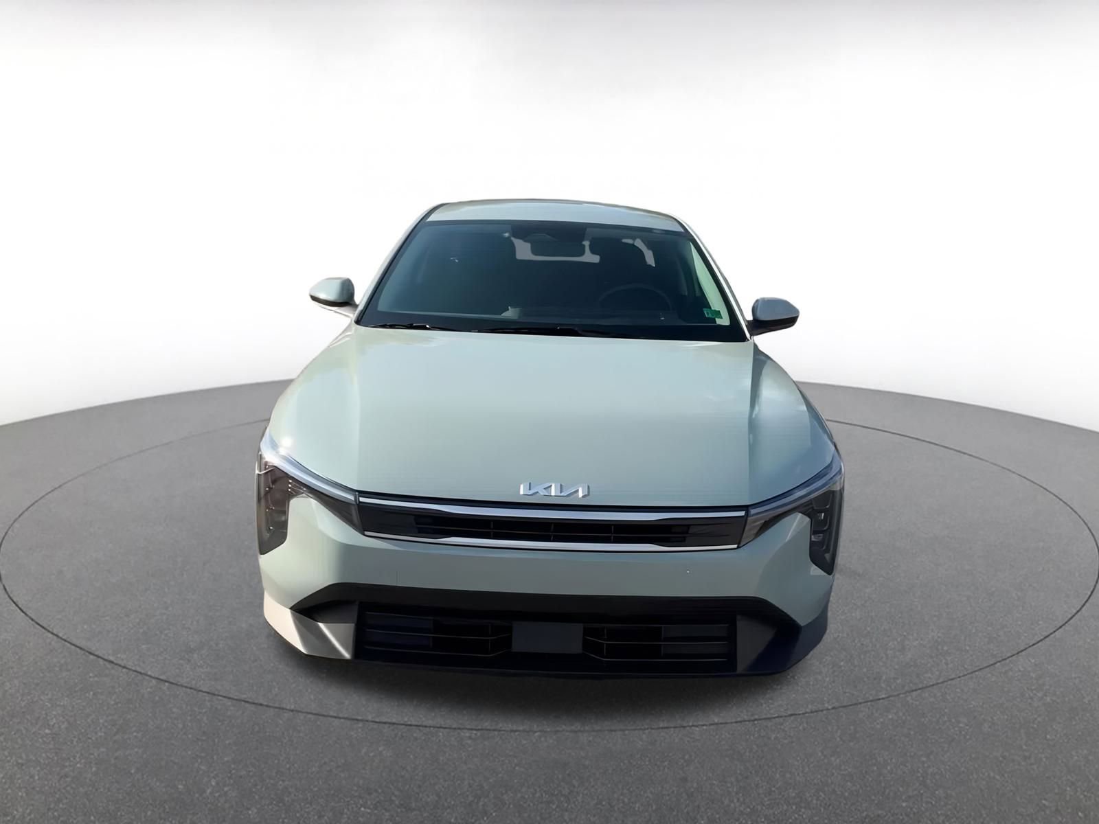 Used 2025 Kia K4 LXS image 4