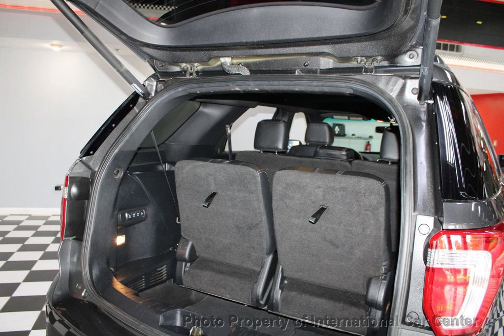 Used 2017 Ford Explorer Limited image 30