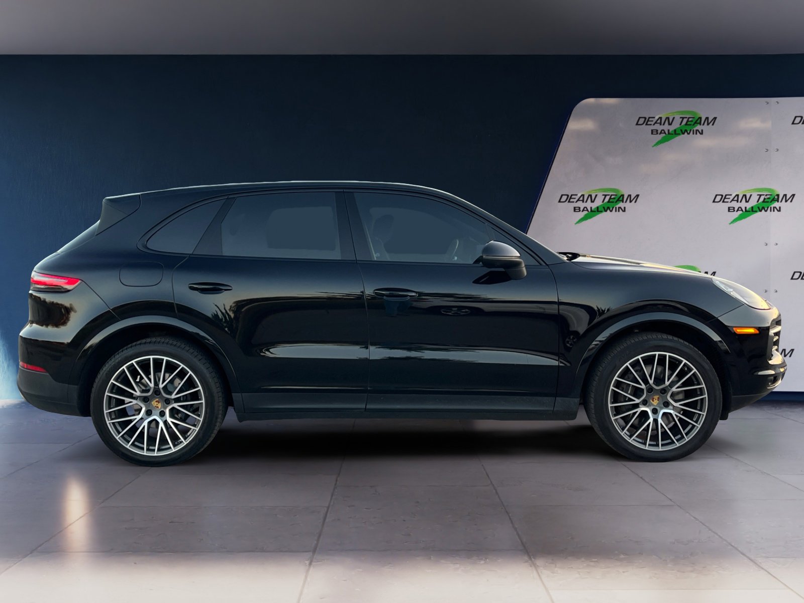 Used 2021 Porsche Cayenne image 10