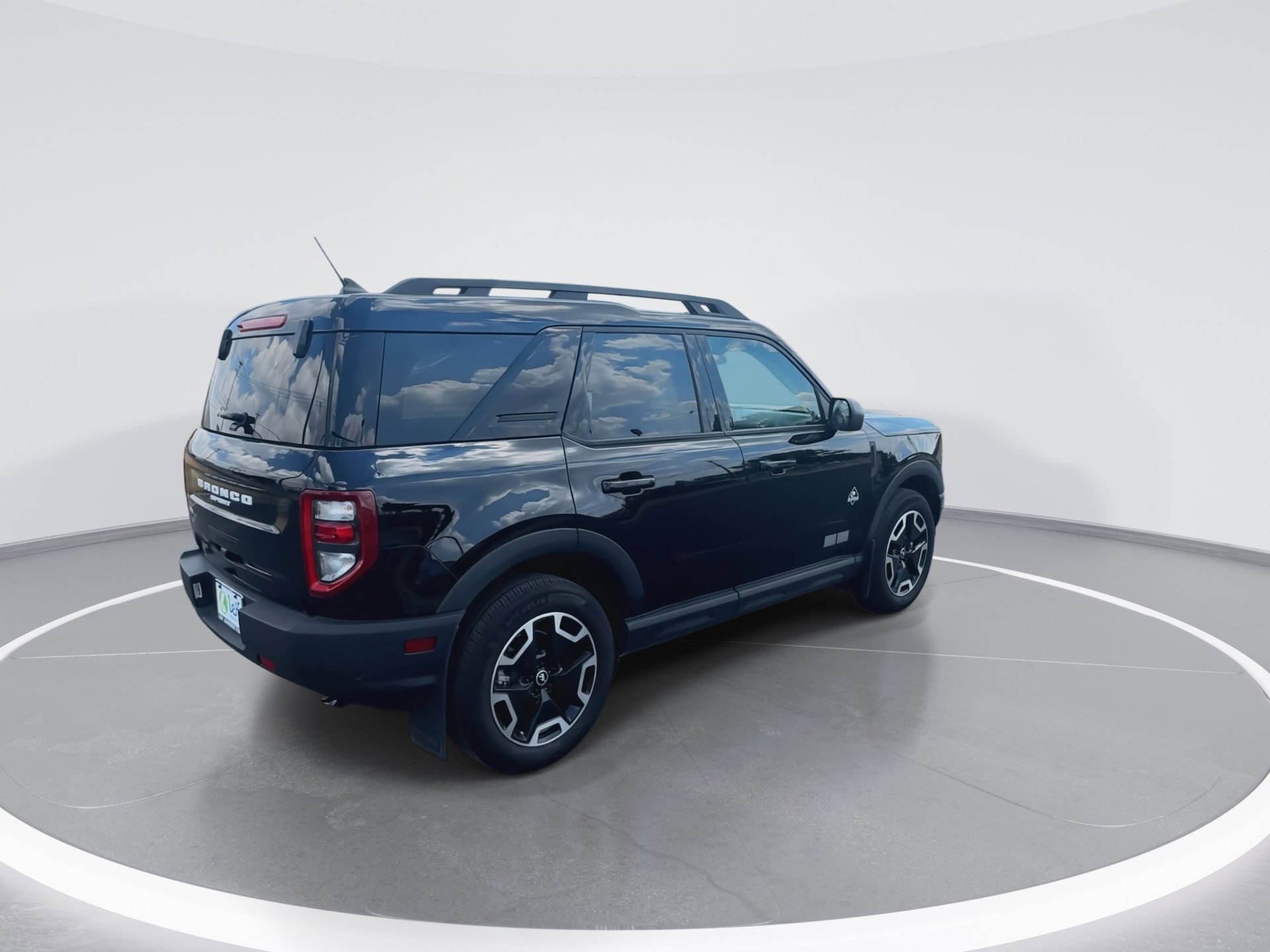 Certified 2024 Ford Bronco Sport Outer Banks w/ Tech Package image 12