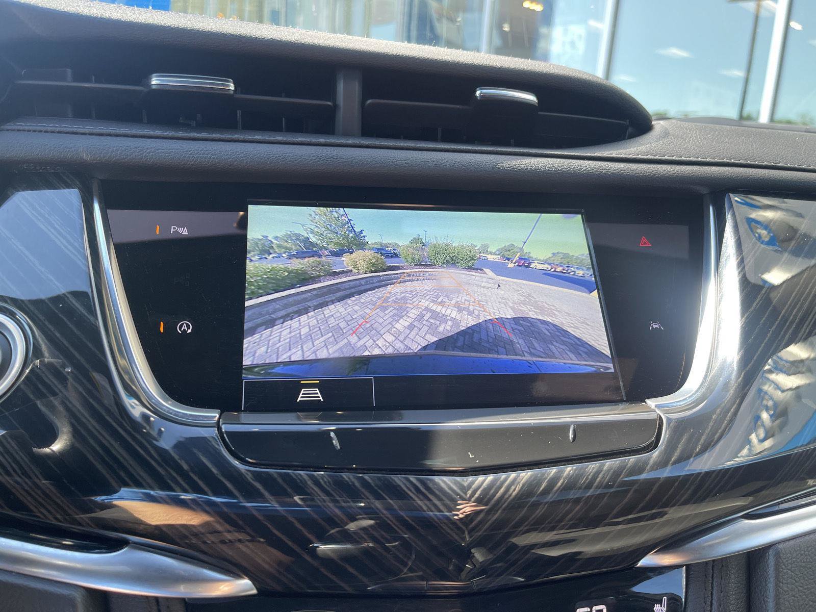 Used 2024 Cadillac XT6 Premium Luxury w/ LPO, Floor Liner Package AWD/4WD image 31
