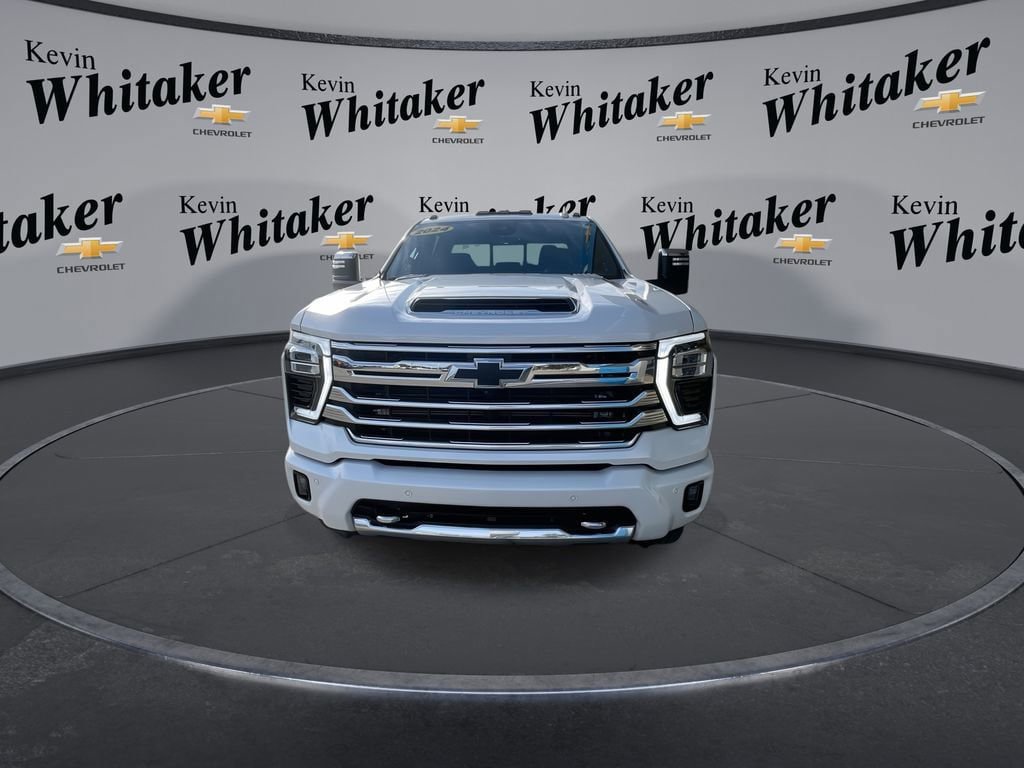 Certified 2024 Chevrolet Silverado 3500 High Country w/ High Country Premium Package image 3