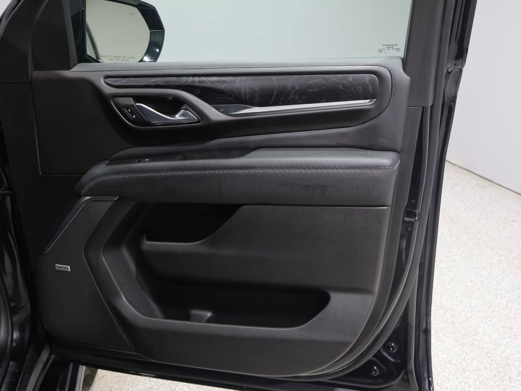 Used 2021 GMC Yukon XL Denali w/ Denali Ultimate Package image 28