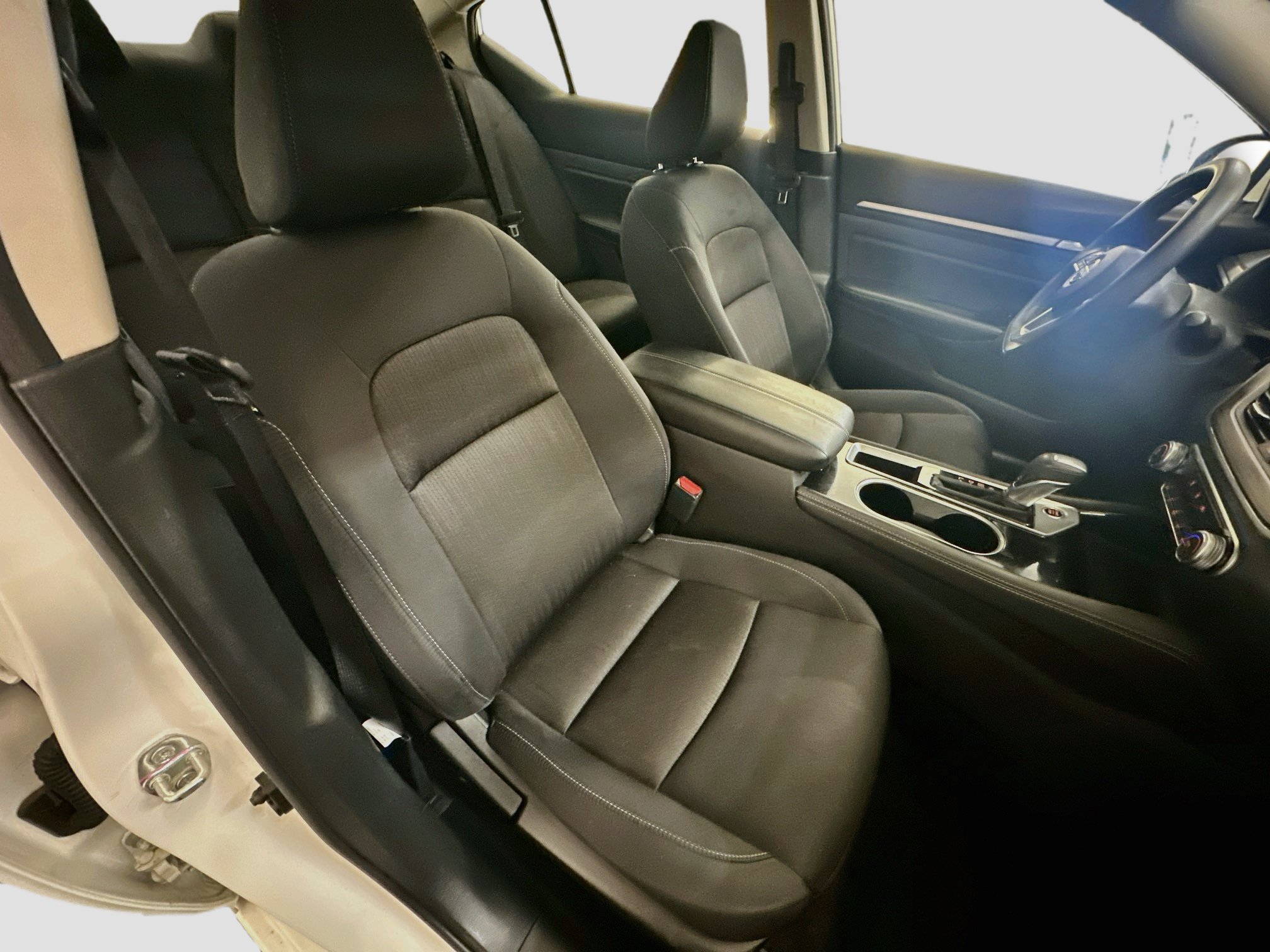 Used 2023 Nissan Altima 2.5 SV FWD image 31