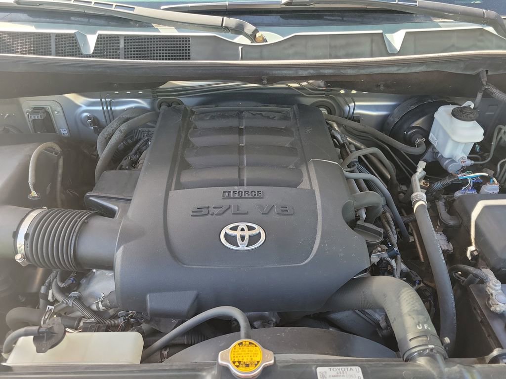 Used 2012 Toyota Tundra SR5 w/ SR5 Pkg image 32