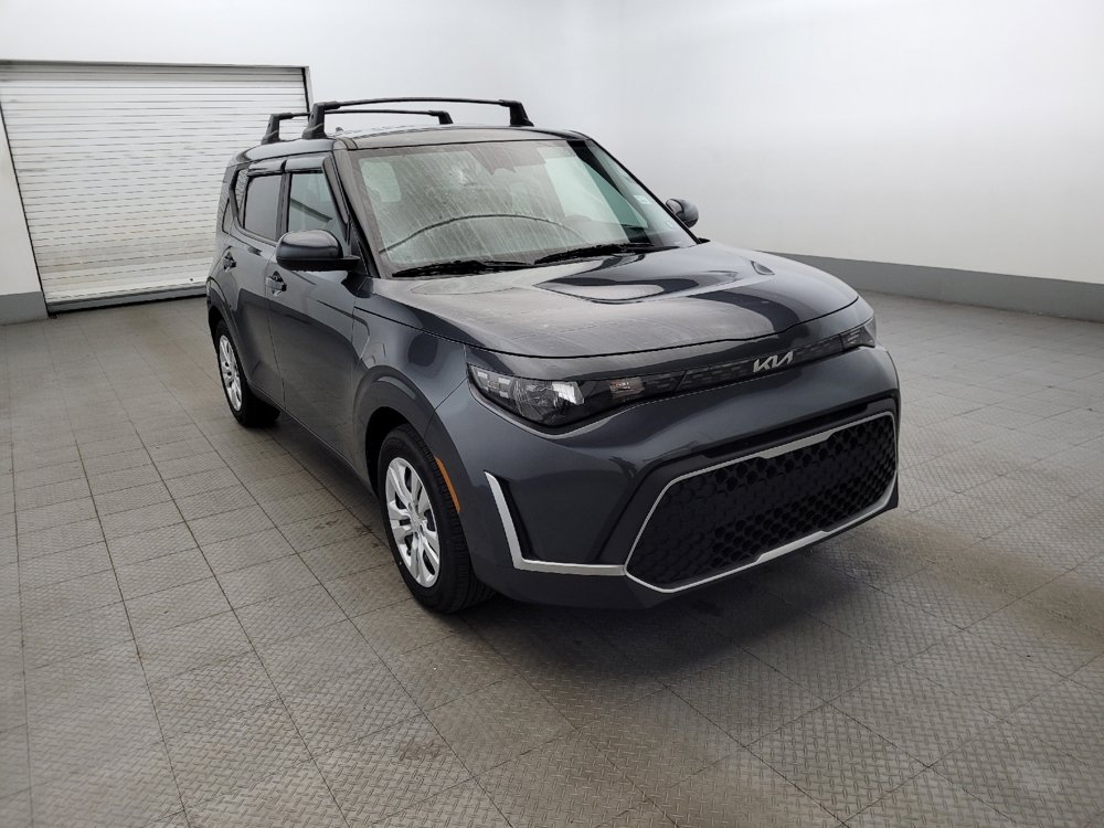 Used 2023 Kia Soul LX image 13