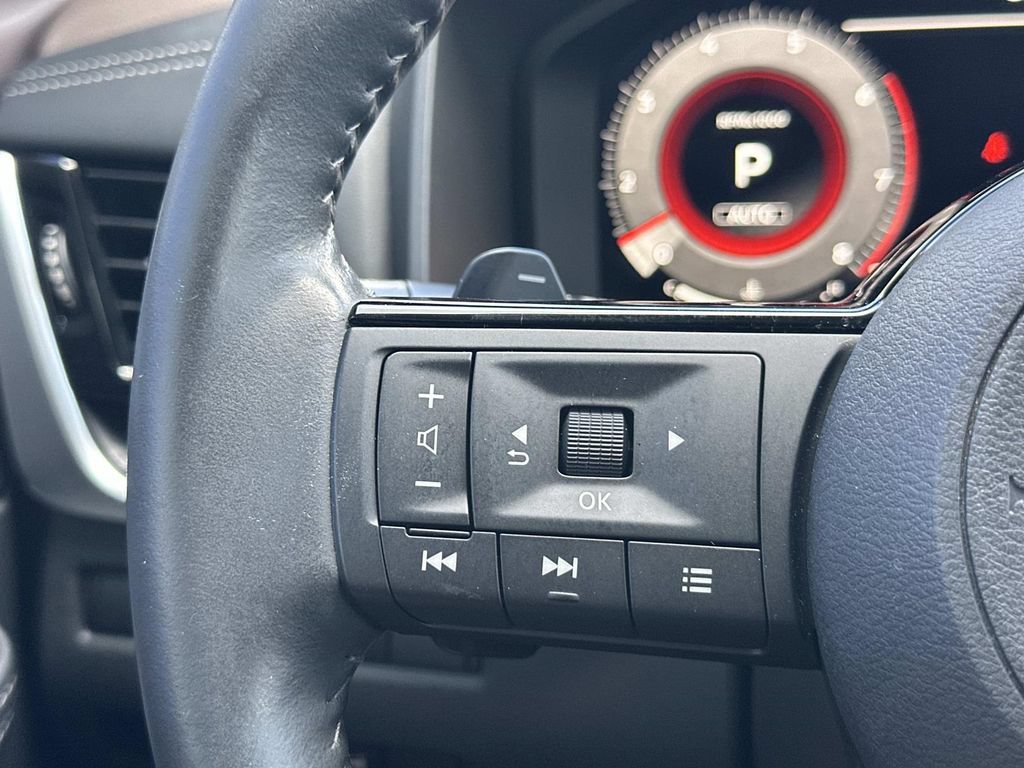Used 2023 Nissan Rogue Platinum w/ Platinum Premium Package AWD/4WD image 21