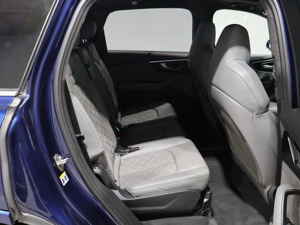 Used 2020 Audi SQ7 Prestige w/ Prestige Package image 23