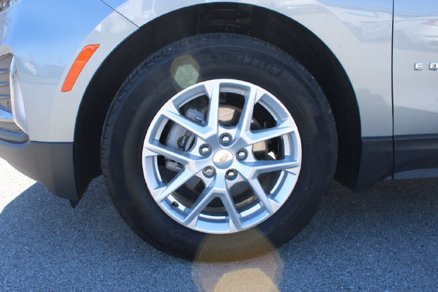 Used 2024 Chevrolet Equinox LT FWD image 33