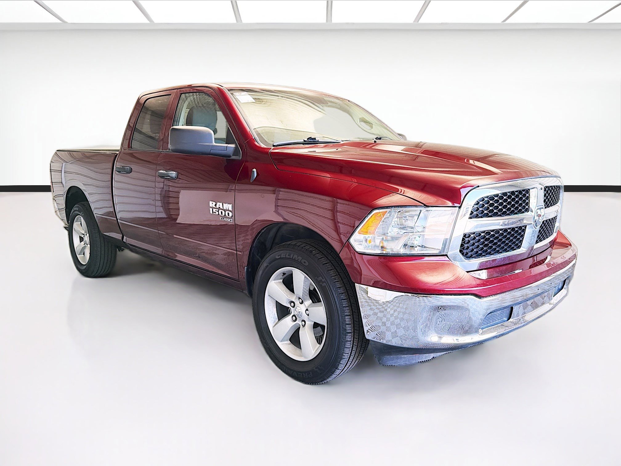 Used 2024 RAM 1500 Classic SLT AWD/4WD image 3