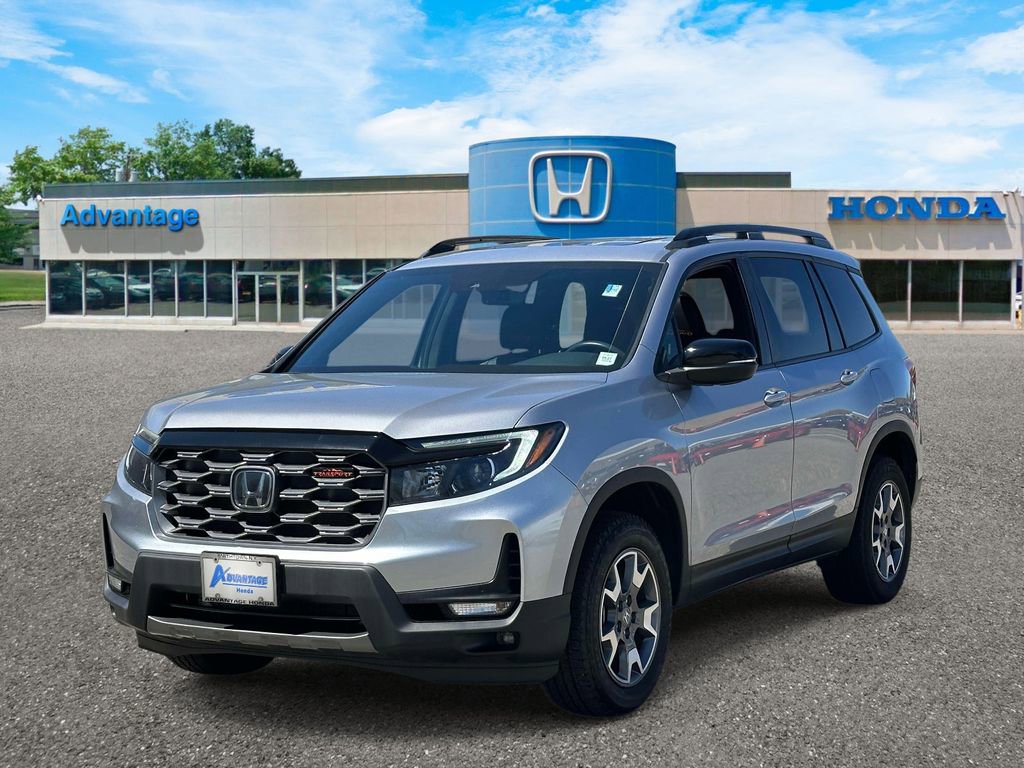 Certified 2022 Honda Passport TrailSport image 2