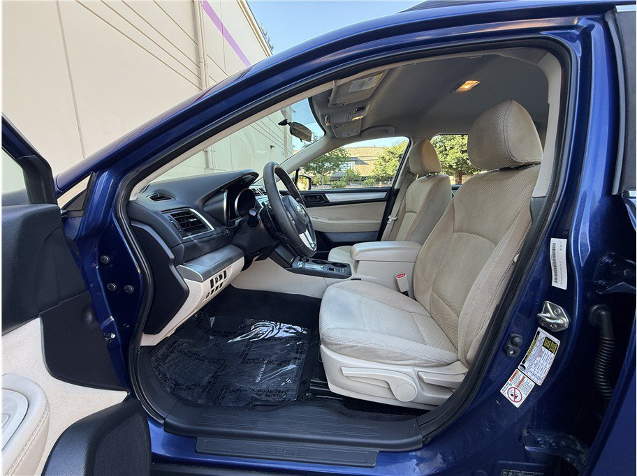 Used 2017 Subaru Outback 2.5i AWD/4WD image 10