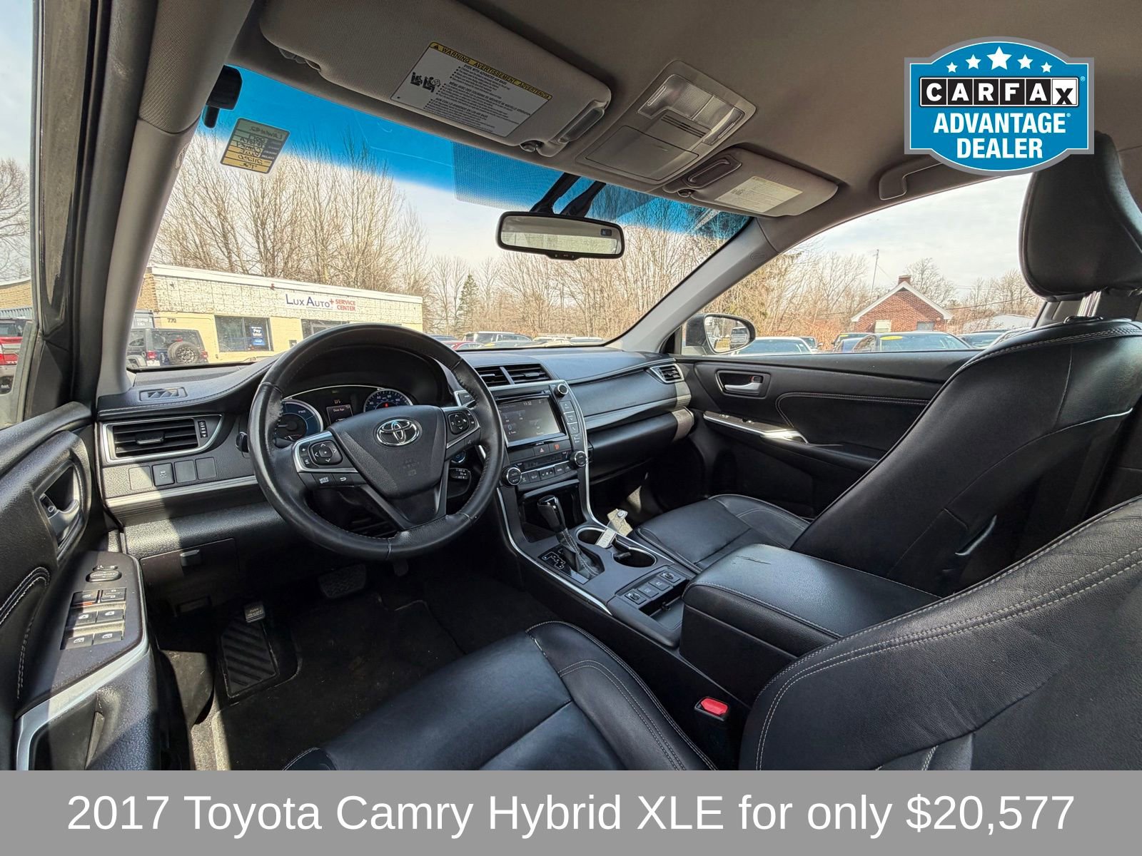 Used 2017 Toyota Camry XLE FWD image 12