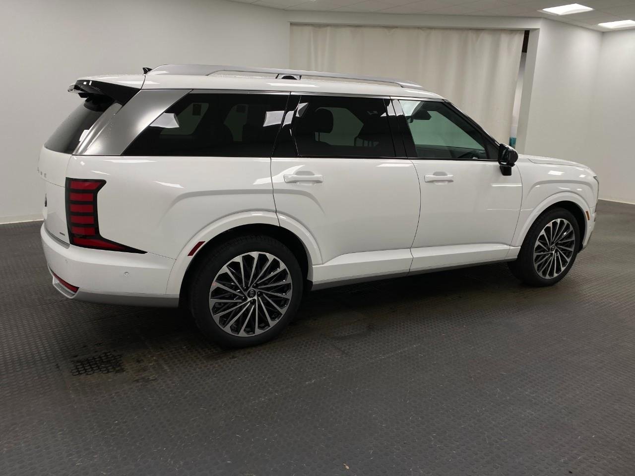 New 2026 Hyundai Palisade Calligraphy image 2