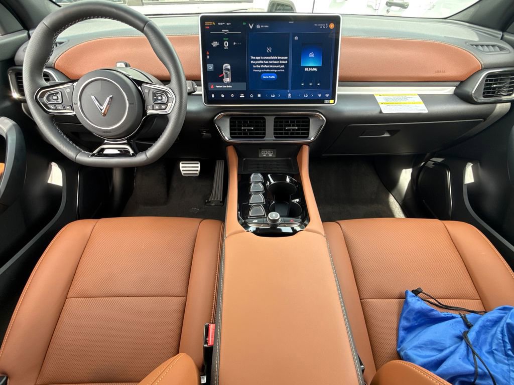 New 2025 VinFast VF 8 Plus AWD/4WD image 18