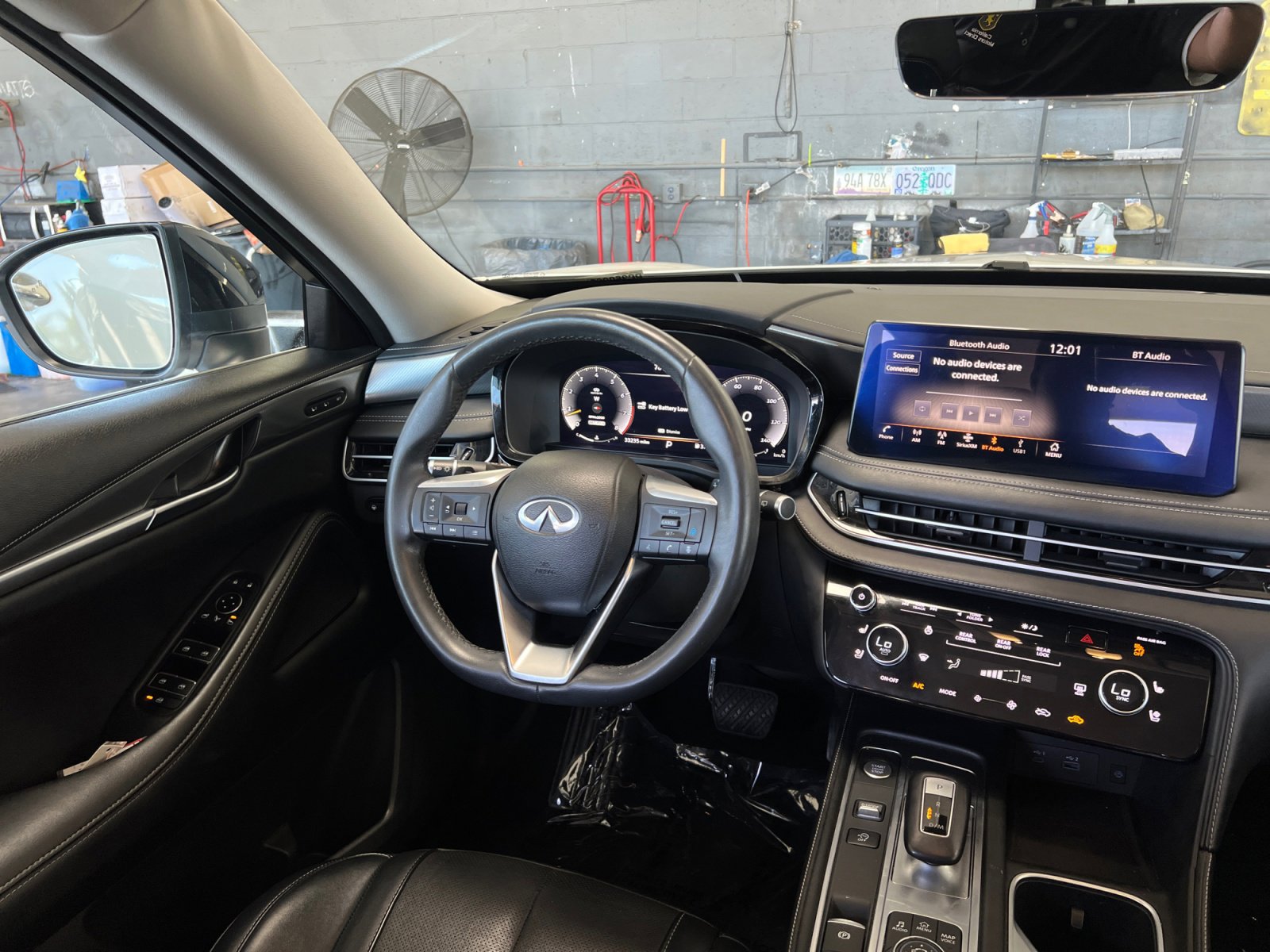 Used 2023 INFINITI QX60 Luxe w/ Cargo Package FWD image 21