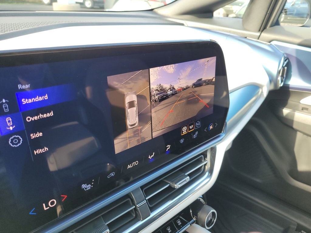 New 2026 Chevrolet Equinox EV LT image 15