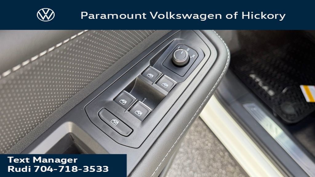 New 2026 Volkswagen Atlas SE image 6