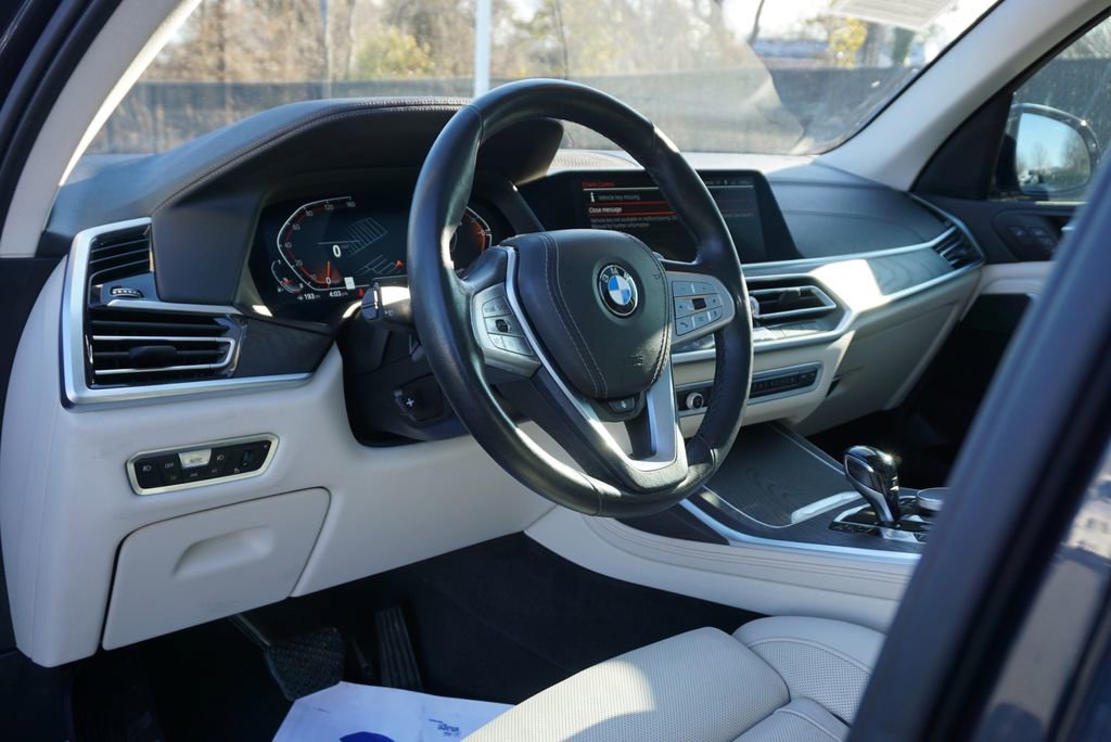 Used 2022 BMW X7 xDrive40i w/ Premium Package image 10