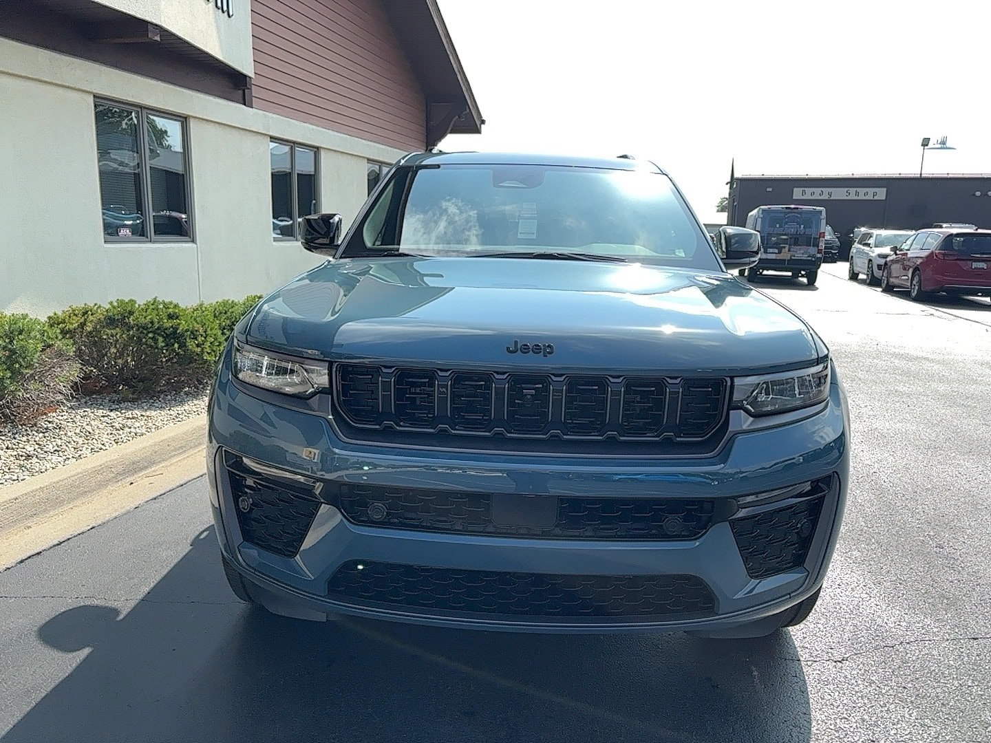 New 2026 Jeep Grand Cherokee L Limited AWD/4WD image 3