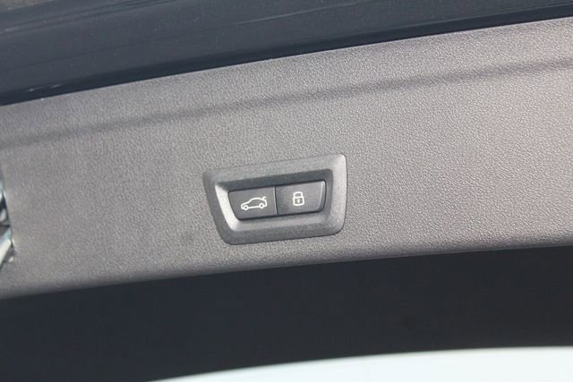 New 2026 BMW X6 xDrive40i w/ Executive Package image 8