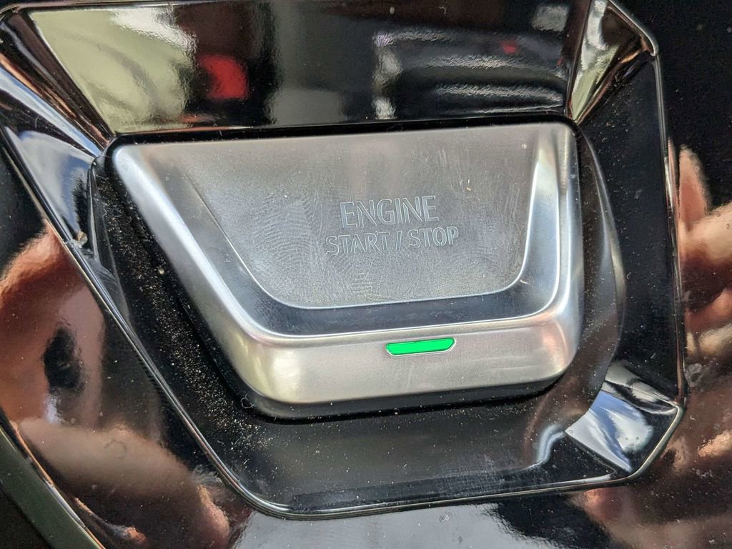 Used 2025 GMC Sierra 1500 Denali Ultimate image 28