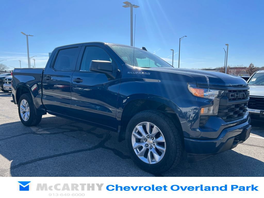 Used 2022 Chevrolet Silverado 1500 Custom image 1