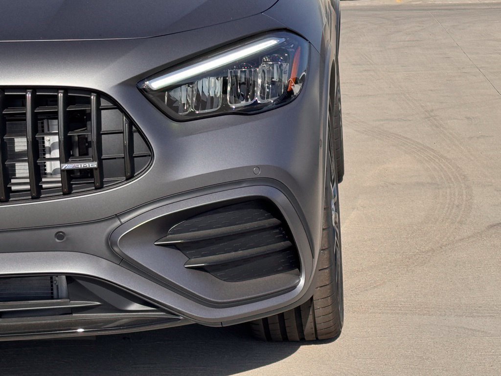 Used 2025 Mercedes-Benz GLA 35 AMG 4MATIC image 8