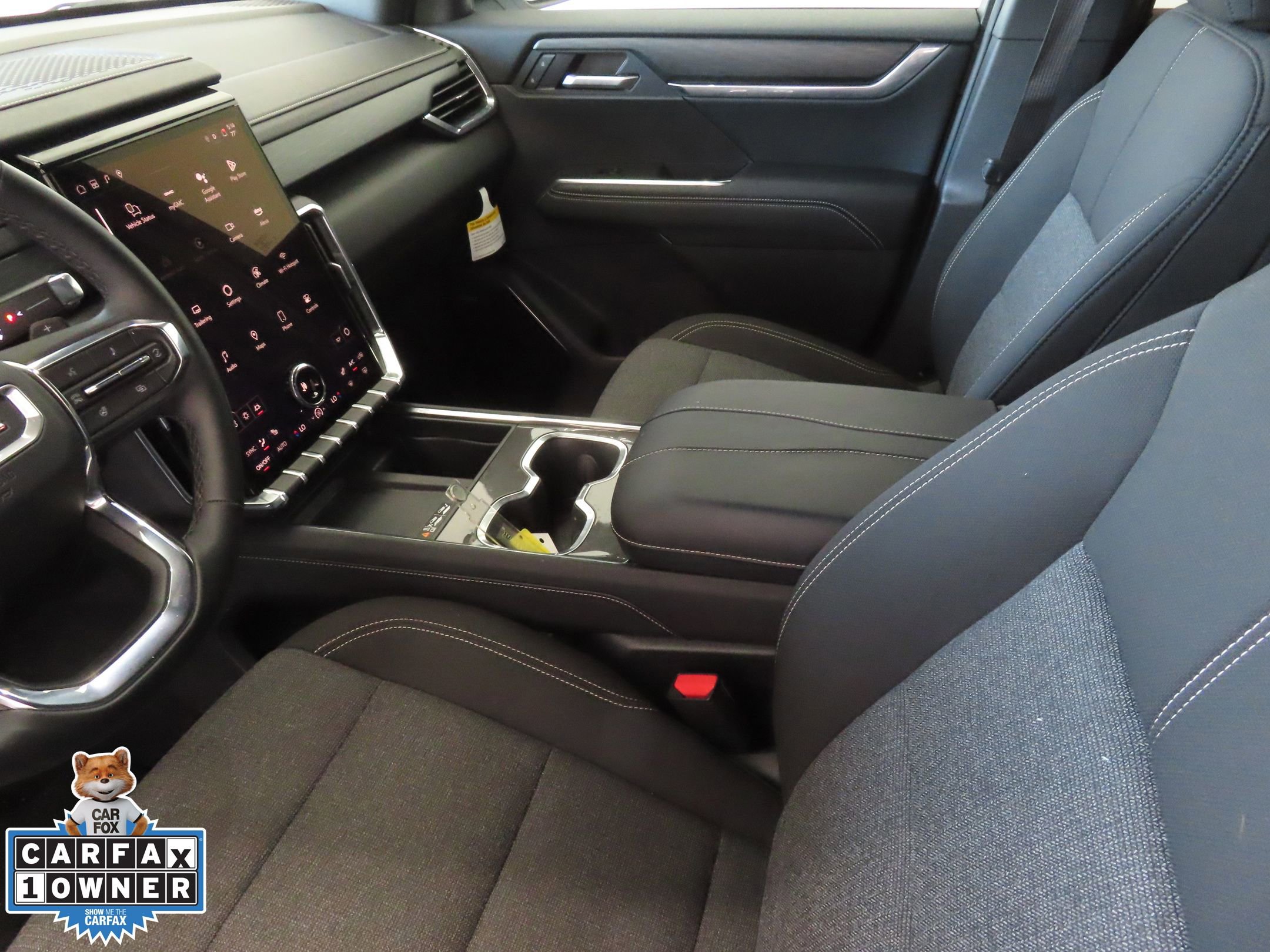 Used 2025 GMC Acadia Elevation image 22