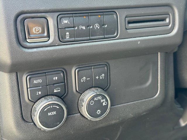 Used 2023 Chevrolet Tahoe LS AWD/4WD image 17
