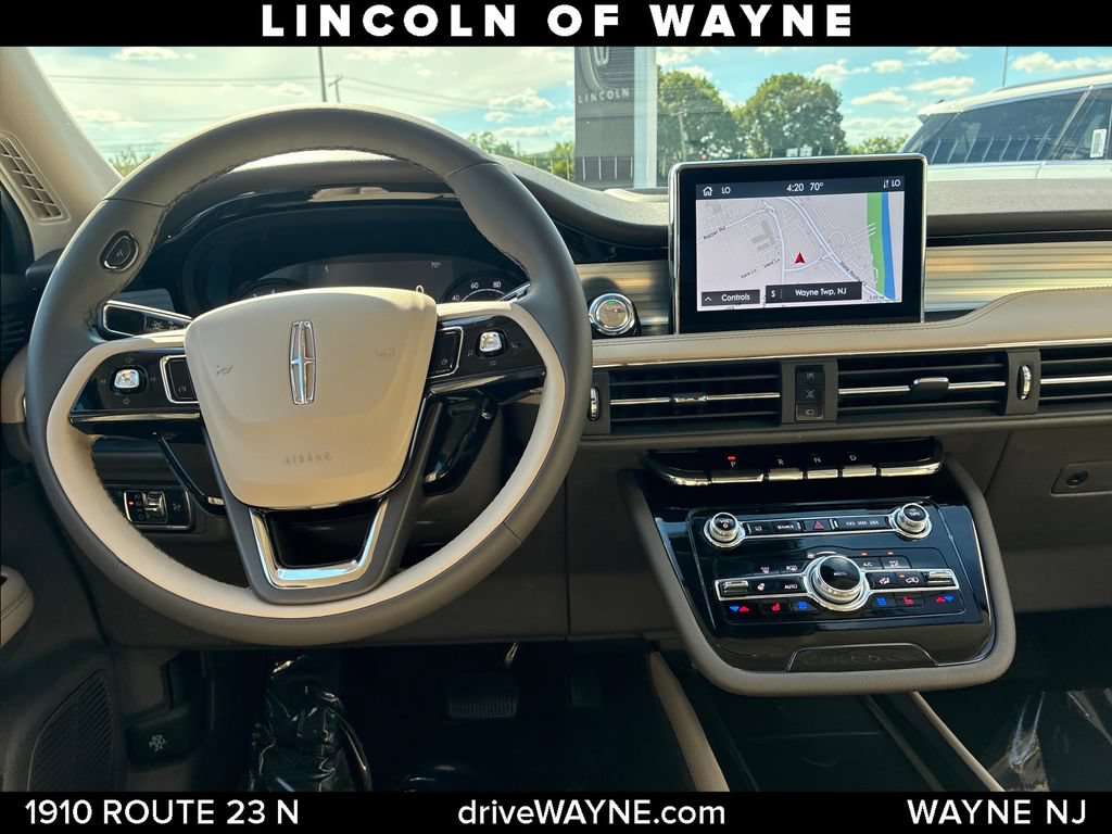 Certified 2022 Lincoln Corsair AWD w/ Equipment Group 101A image 23