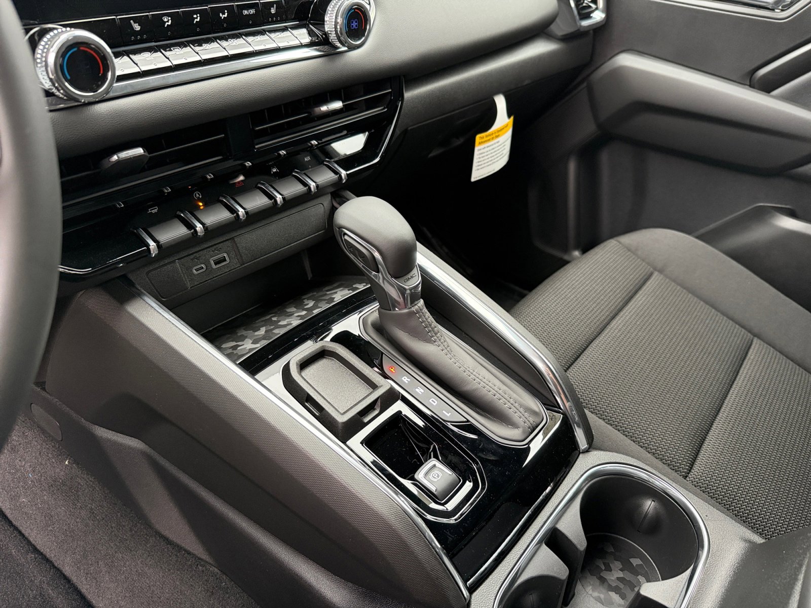 New 2026 GMC Canyon Elevation w/ Convenience Package image 13