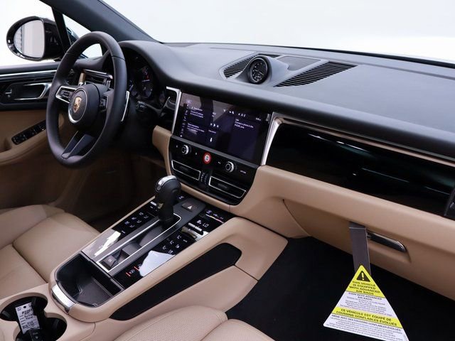 New 2024 Porsche Macan image 18