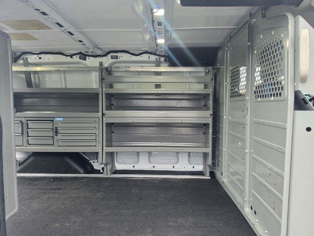 Used 2020 Ford Transit 150 Low Roof RWD image 31