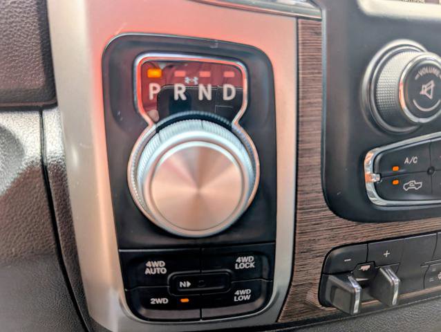 Used 2018 RAM 1500 Laramie w/ Convenience Group AWD/4WD image 11