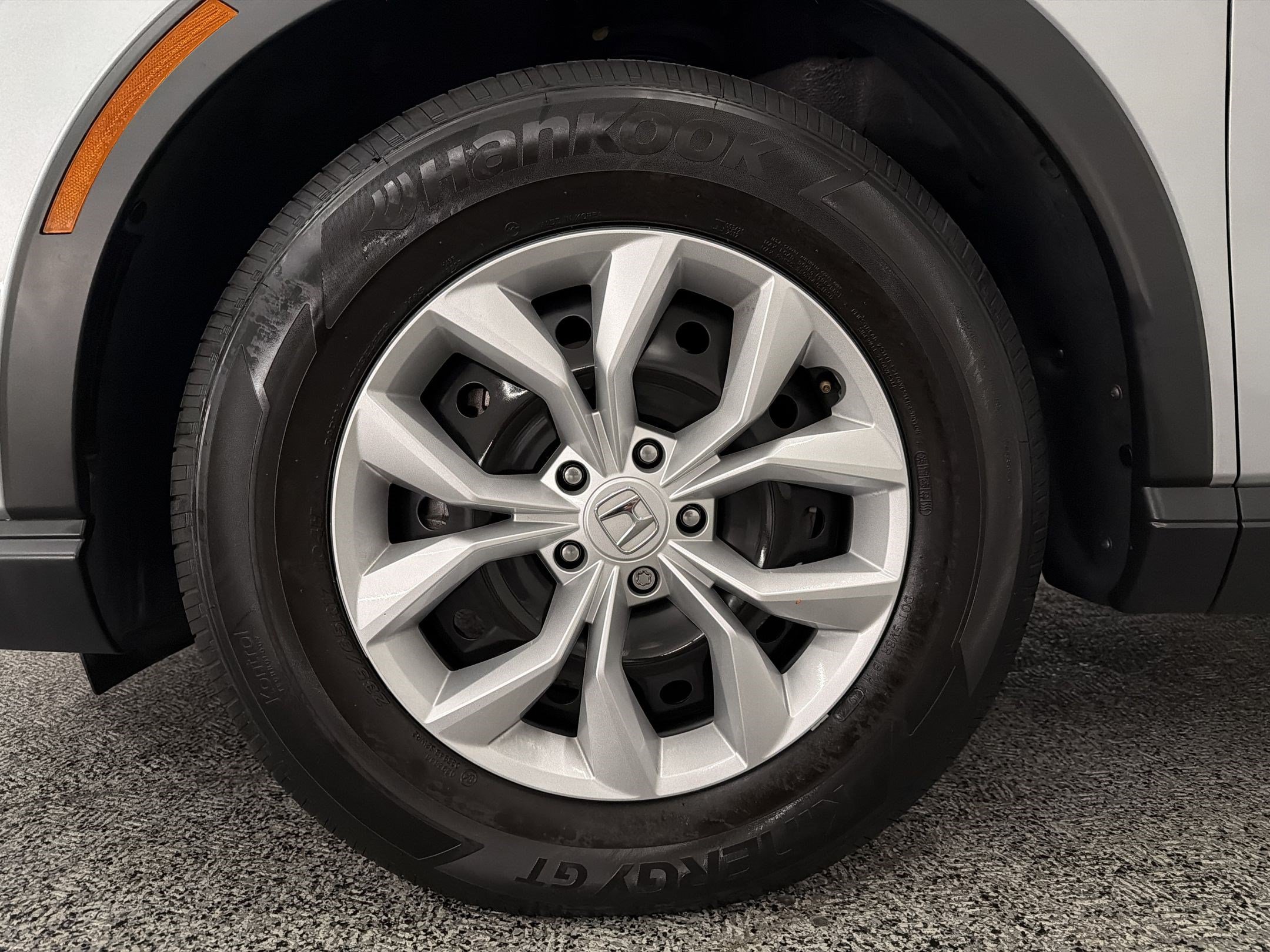 Used 2025 Honda CR-V LX image 13