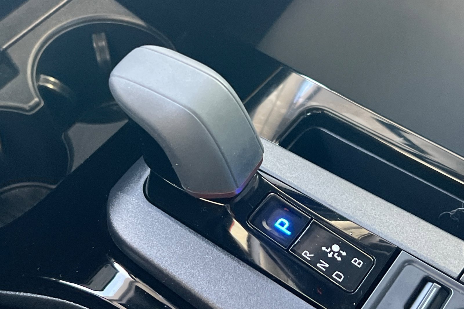 Certified 2024 Toyota Prius Prime SE image 18