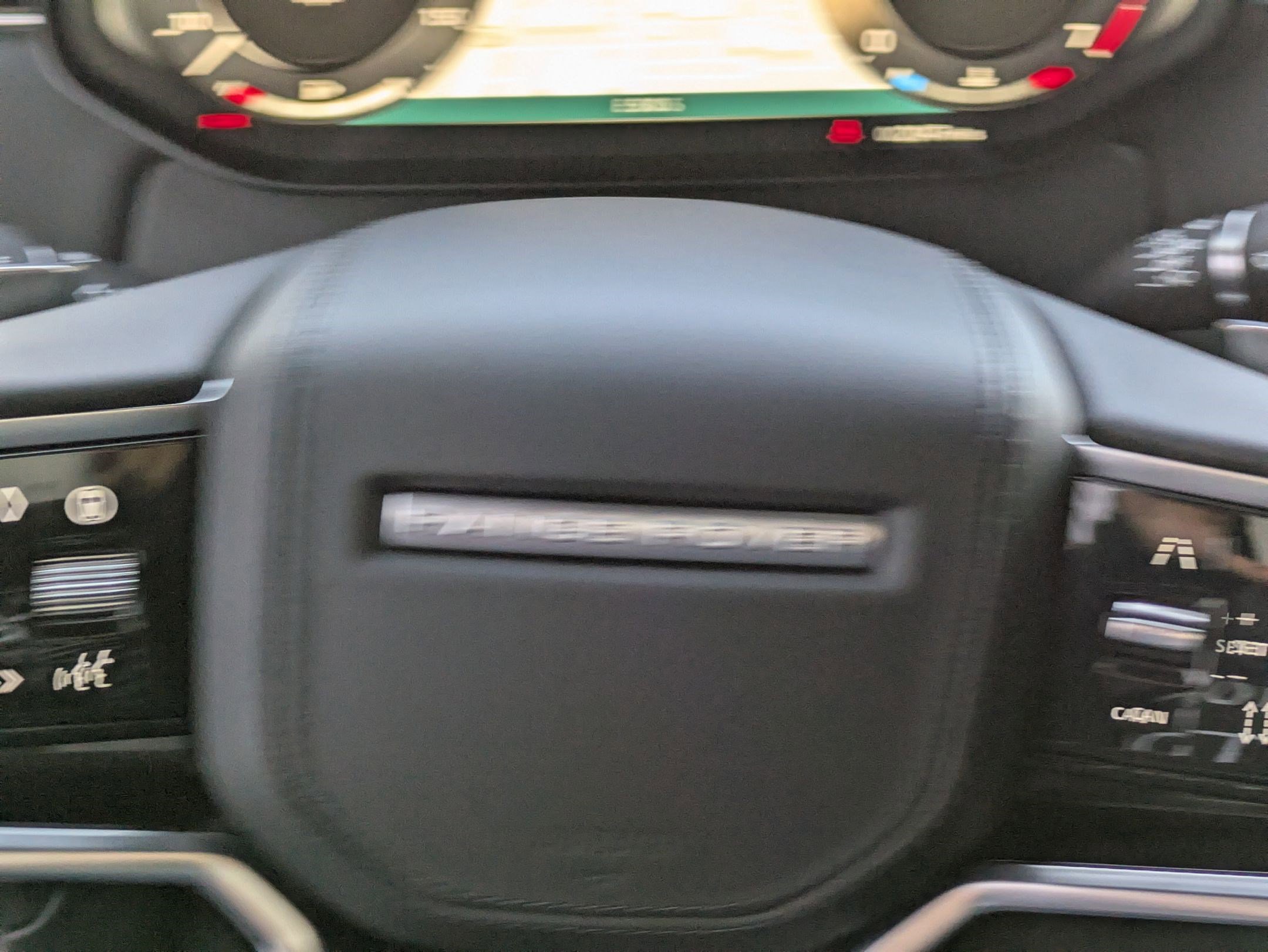 Used 2025 Land Rover Range Rover Sport SE image 19