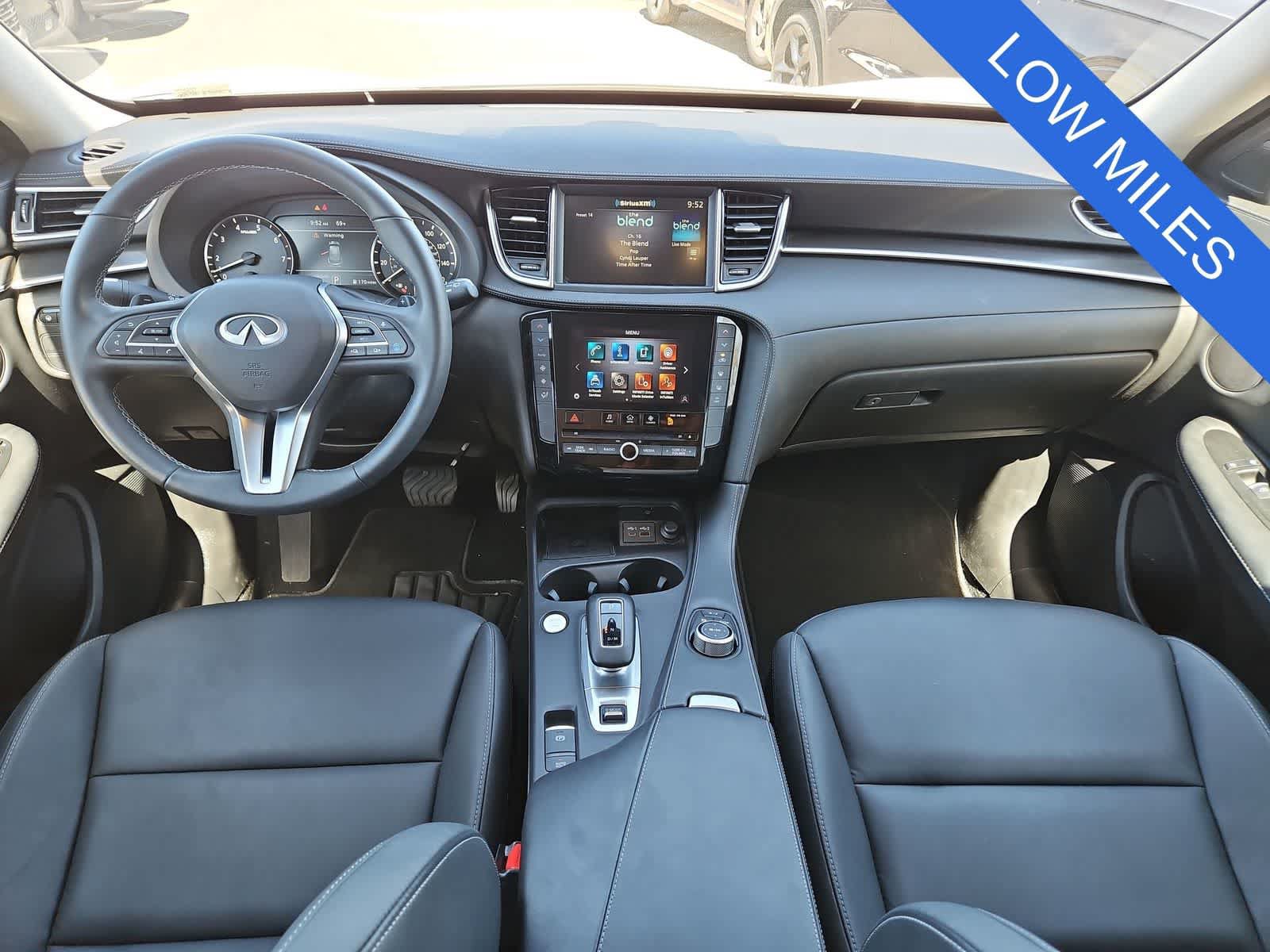 Used 2025 INFINITI QX50 Pure AWD/4WD image 14