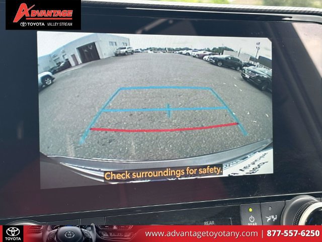 Used 2024 Toyota Highlander XSE AWD/4WD image 35