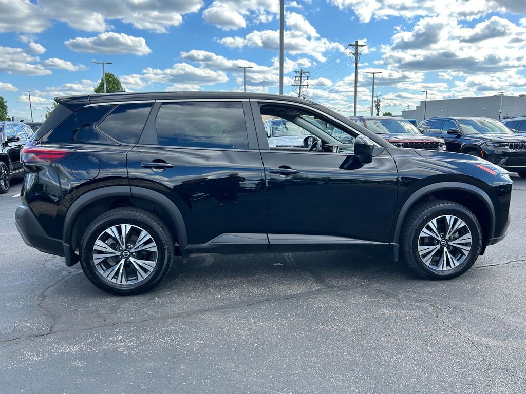 Used 2023 Nissan Rogue SV AWD/4WD image 8