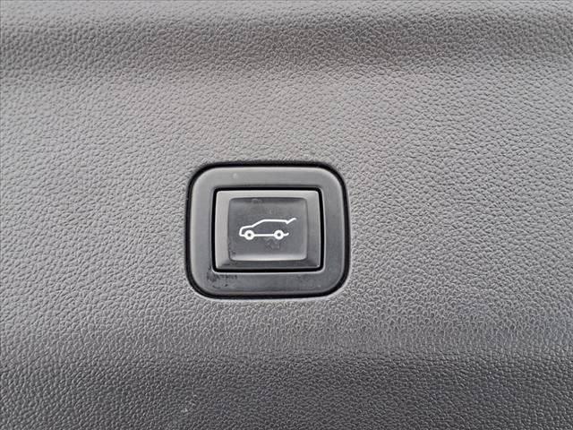 Used 2021 Chevrolet Tahoe Premier w/ Premium Package image 11