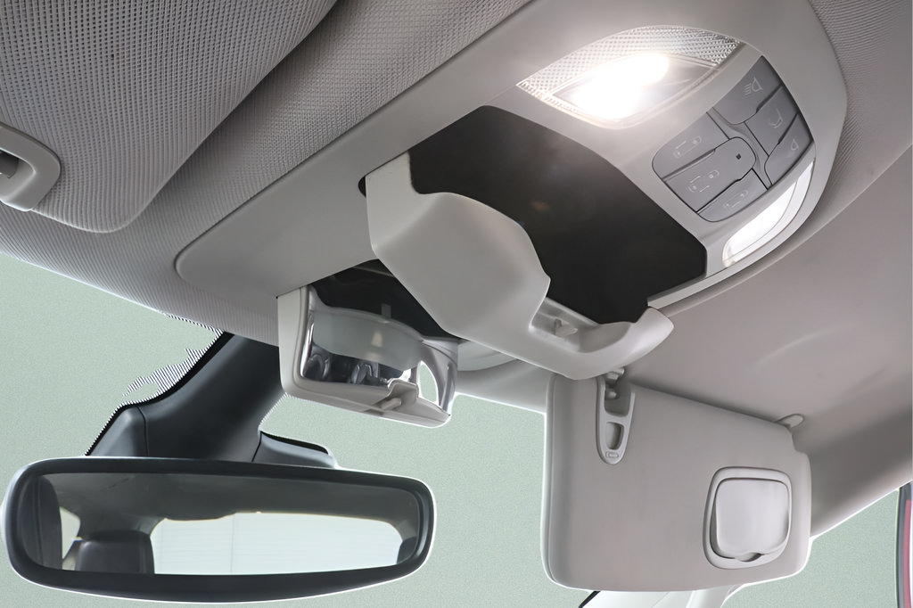 Used 2023 Chrysler Pacifica Touring-L FWD image 16