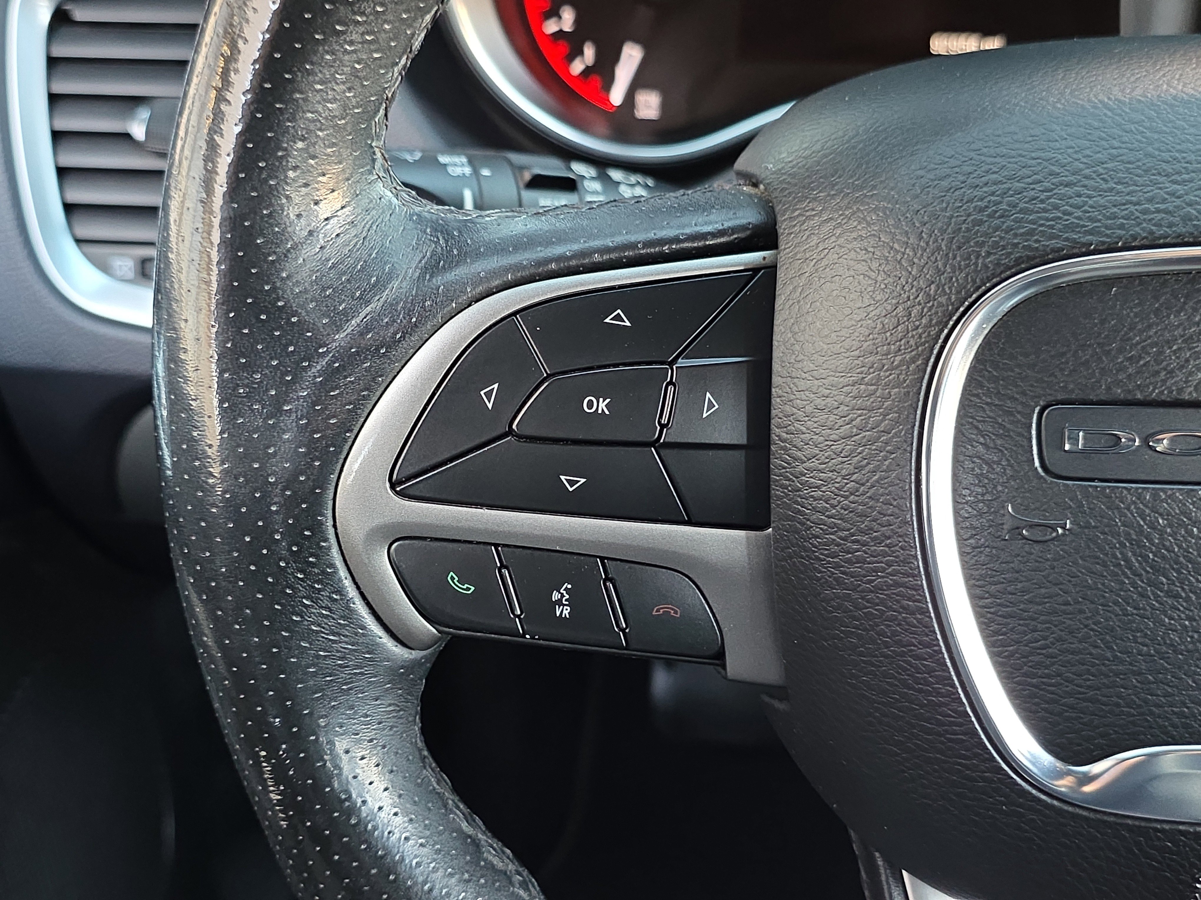 Used 2019 Dodge Durango SXT image 14