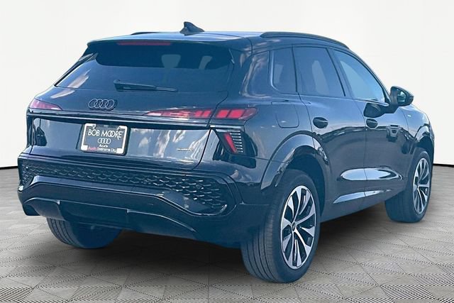 New 2026 Audi Q3 quattro 2.0T AWD/4WD image 2
