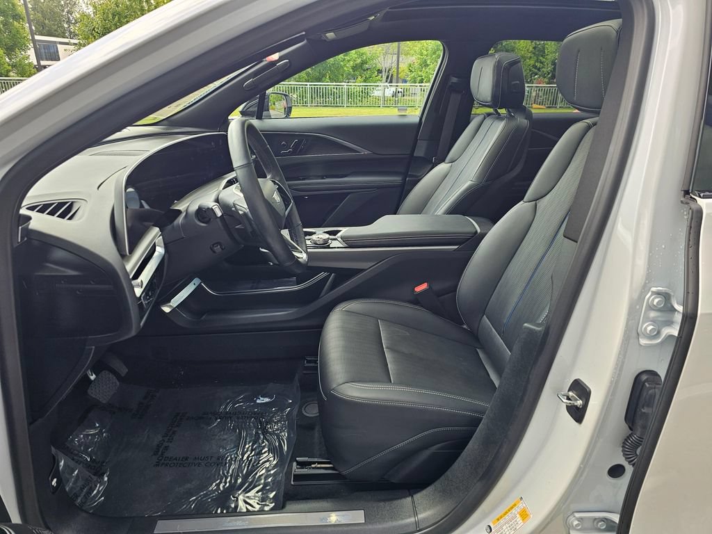 Certified 2024 Cadillac Lyriq Sport AWD/4WD image 20