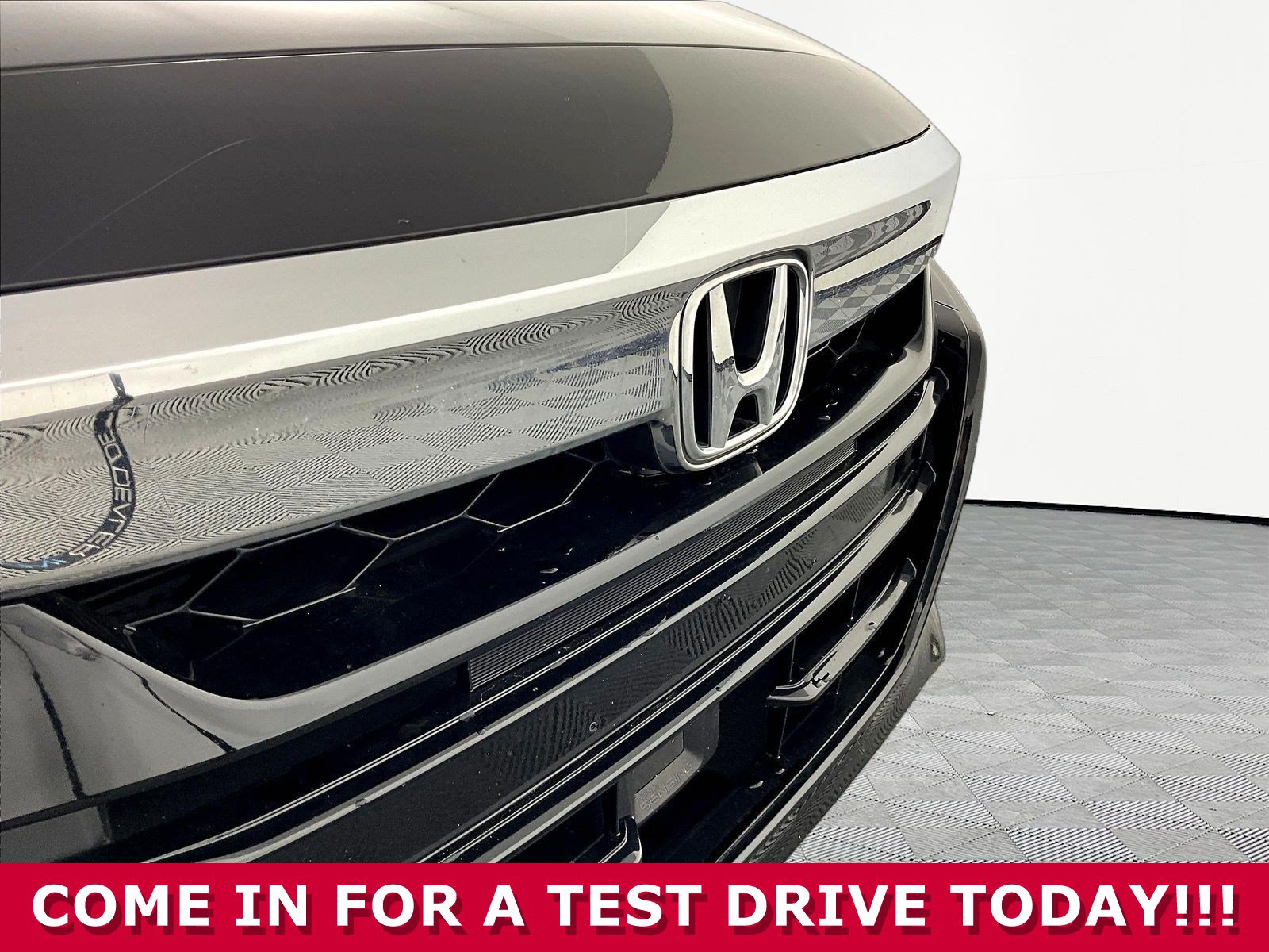 Used 2018 Honda Accord EX-L image 32
