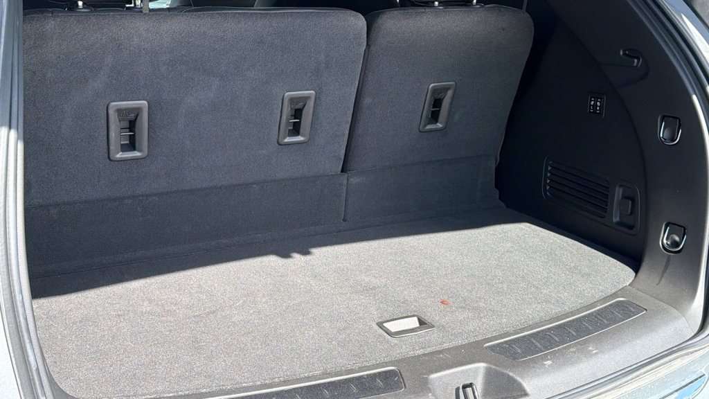 Used 2023 Buick Enclave Avenir w/ Avenir Technology Package image 27